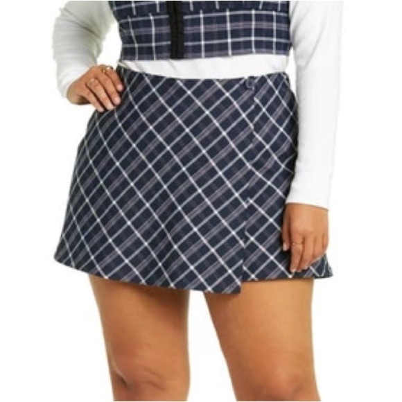 BP. Button Front Wrap Mini Skirt in Navy Thicket Plaid Size XL - Picture 1 of 8